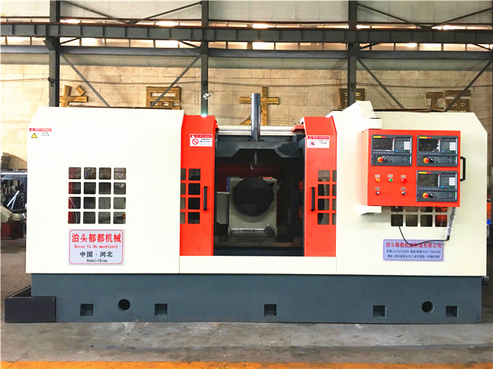 閥門專（zhuān）用三麵數控機床（chuáng）