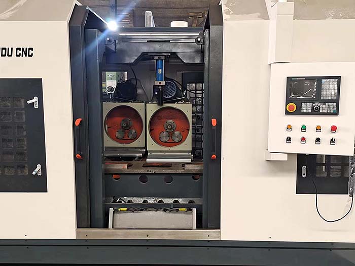 數控（kòng）<strong>鑽孔（kǒng）攻絲（sī）機（jī）</strong>