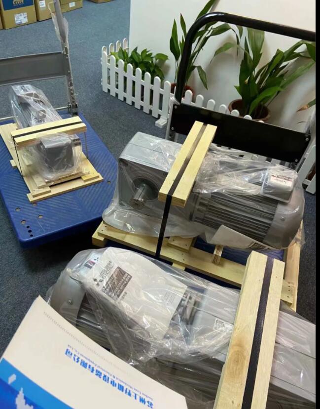 日本三菱（líng）減速電機型號（hào）：GM-SHYM-RH-0.4KW-1/...